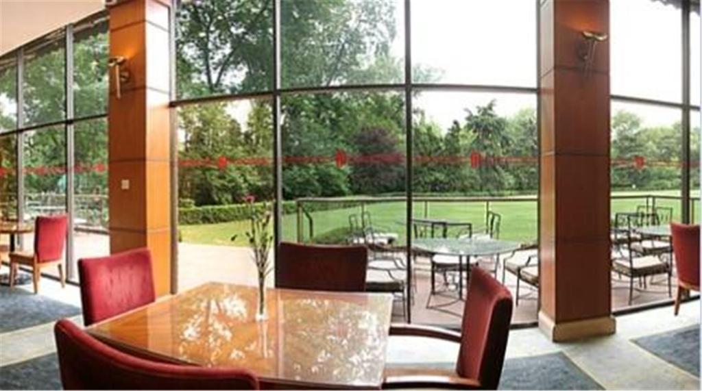 Cypress Hotel Jin Jiang Shanghai Bagian luar foto