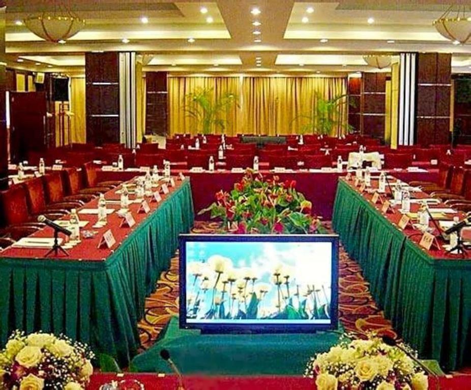 Cypress Hotel Jin Jiang Shanghai Bagian luar foto