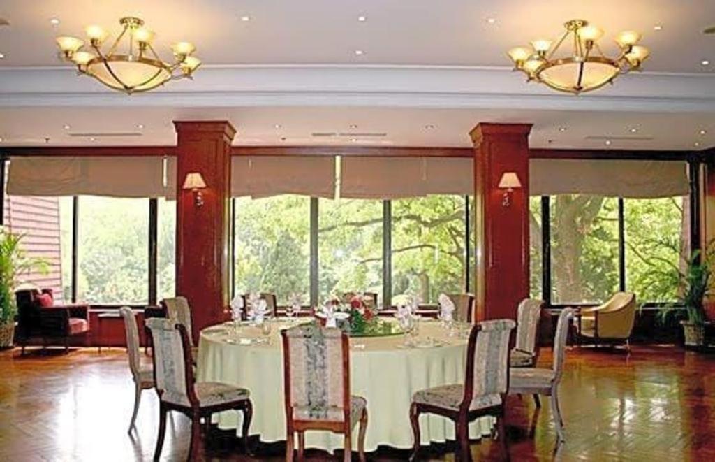 Cypress Hotel Jin Jiang Shanghai Bagian luar foto
