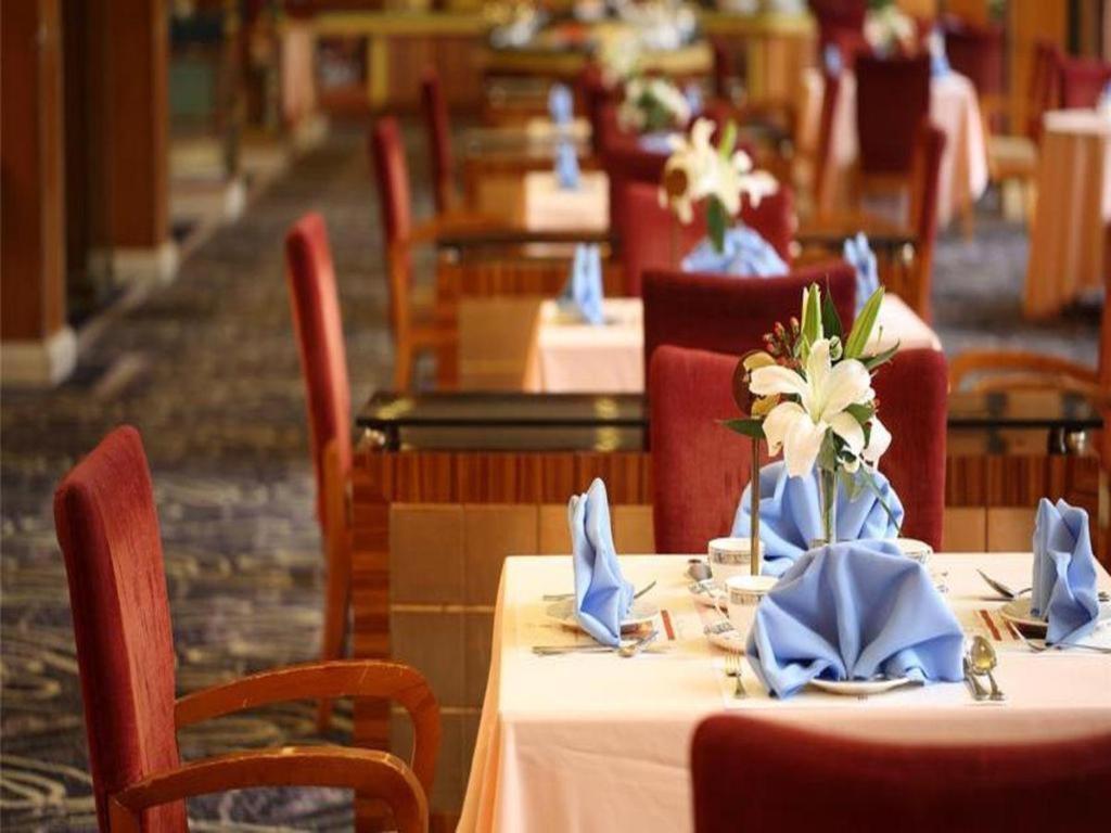 Cypress Hotel Jin Jiang Shanghai Bagian luar foto